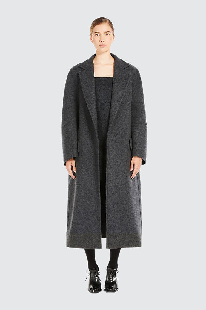 Oversized wool and cashmere coat