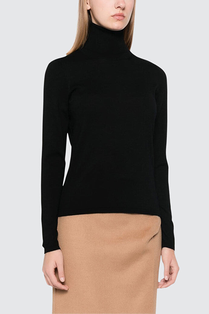 Adda Cashmere Yarn Turtleneck