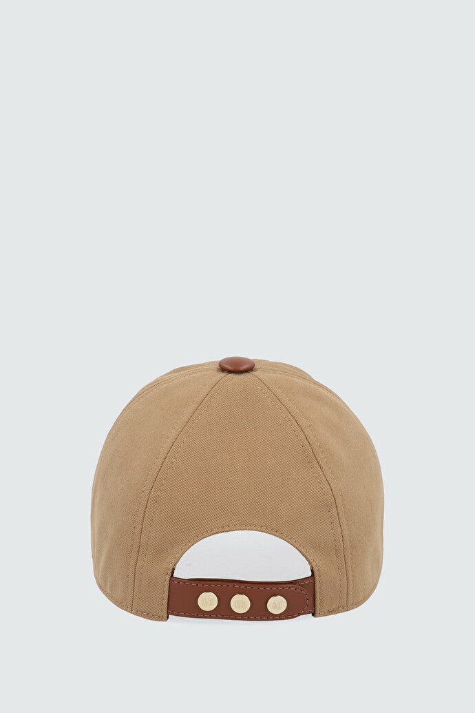 Rienza Cap