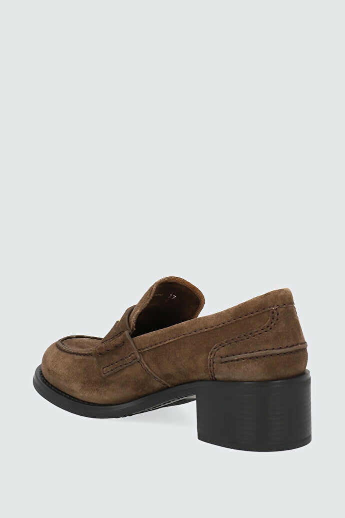 Calfskin Moccasin