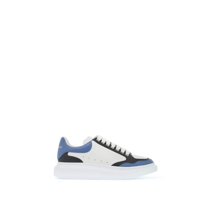 Oversized Sneaker