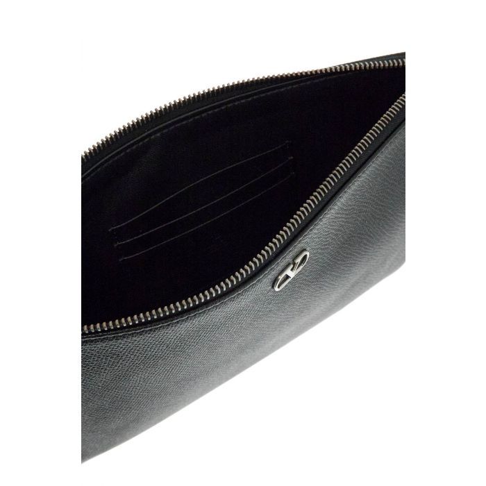 VLOGO SIGNATURE GRAINY CALFSKIN POUCH