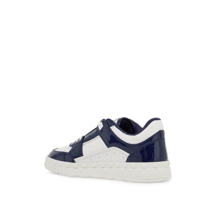 FREEDOTS LOW TOP SNEAKER